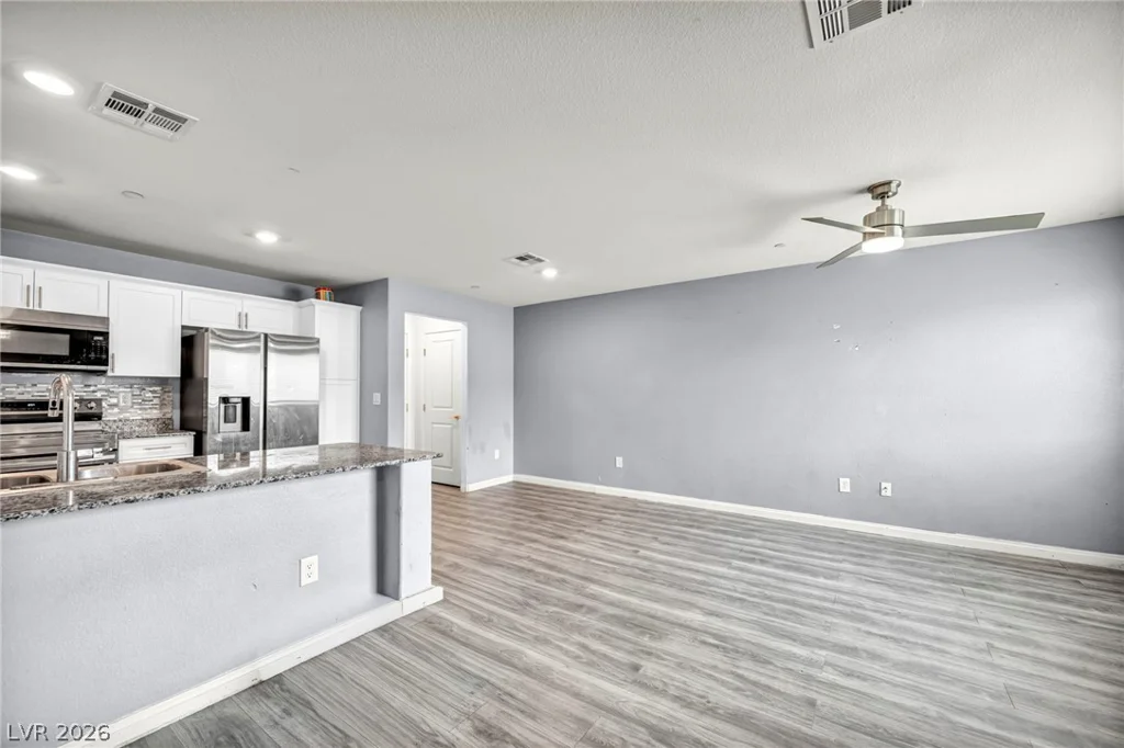 2645 Wimbledon White, North Las Vegas, NV 89086