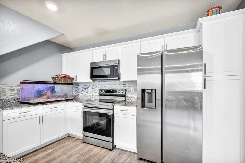 2645 Wimbledon White, North Las Vegas, NV 89086