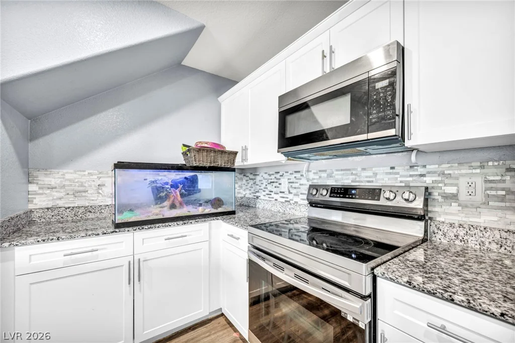 2645 Wimbledon White, North Las Vegas, NV 89086