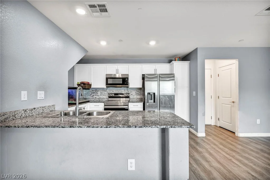 2645 Wimbledon White, North Las Vegas, NV 89086