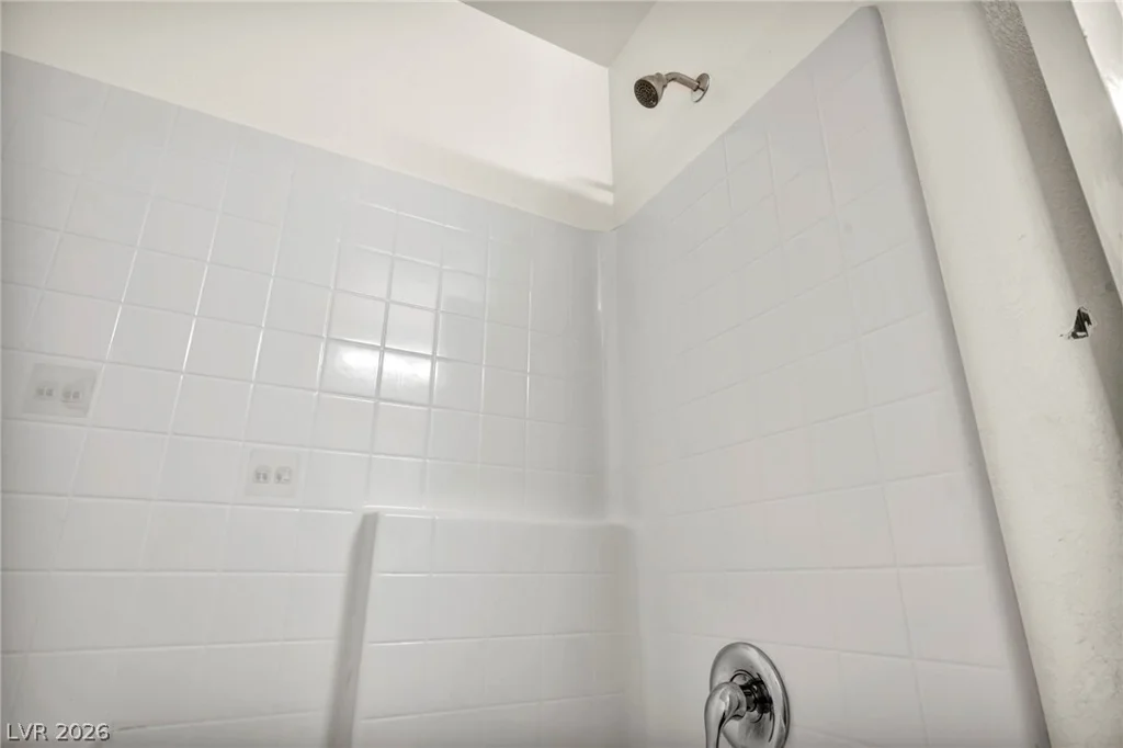 2645 Wimbledon White, North Las Vegas, NV 89086