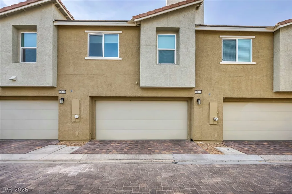 2645 Wimbledon White, North Las Vegas, NV 89086