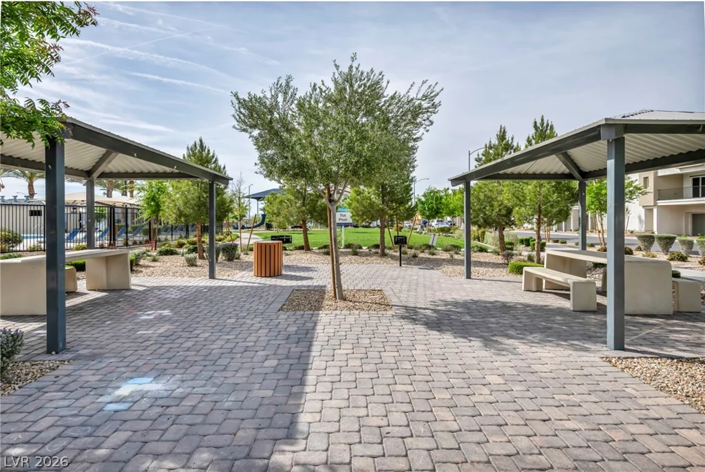 2645 Wimbledon White, North Las Vegas, NV 89086
