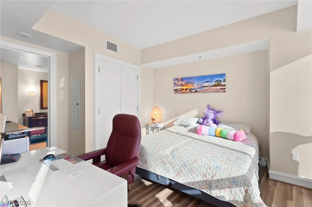 2700 Las Vegas, Las Vegas, NV 89109