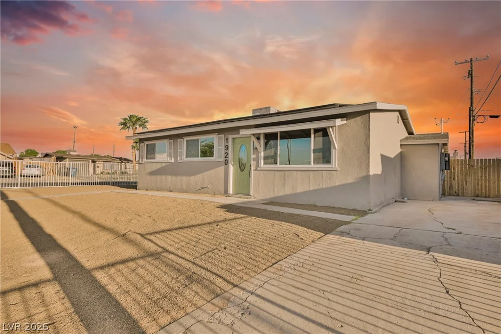 1920 Nelson, North Las Vegas, NV 89032