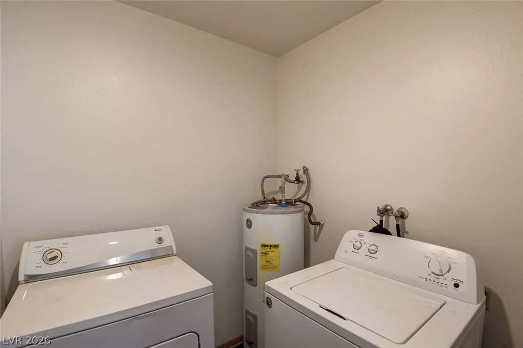 2777 Aarondavid, Las Vegas, NV 89121