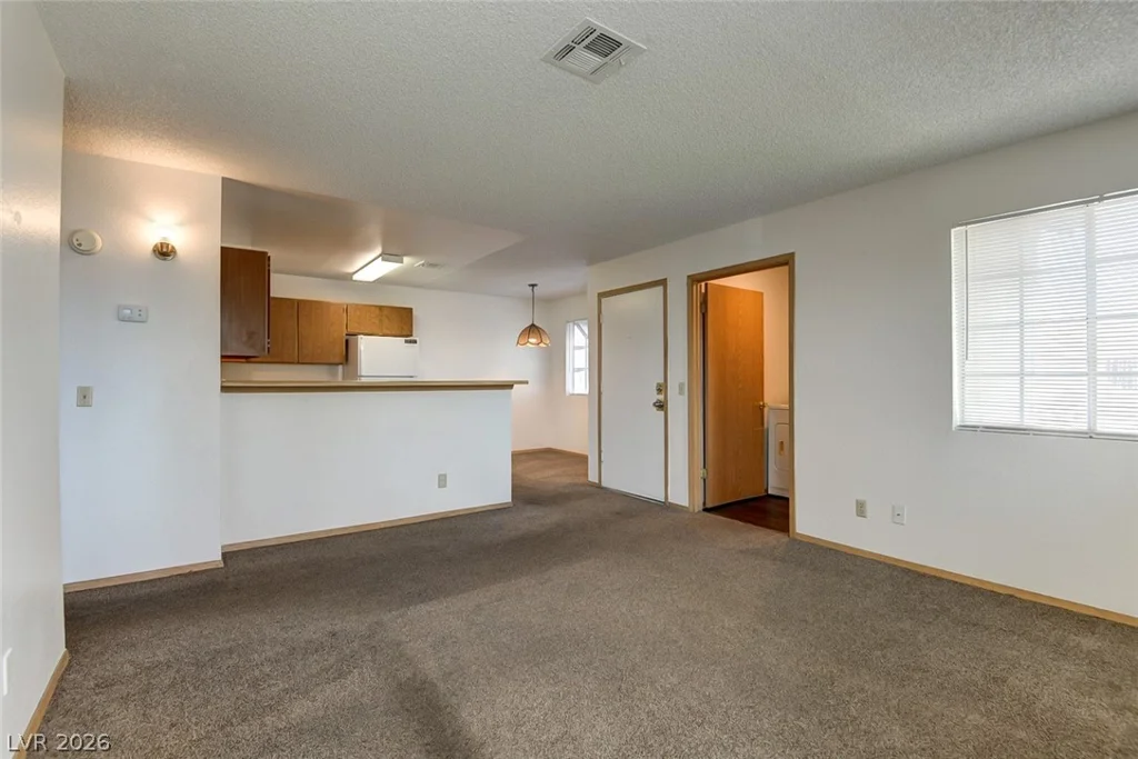 2777 Aarondavid, Las Vegas, NV 89121