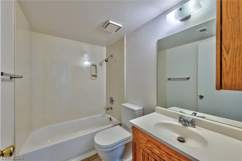 2777 Aarondavid, Las Vegas, NV 89121