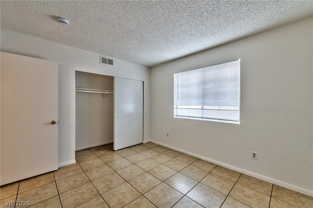2777 Aarondavid, Las Vegas, NV 89121