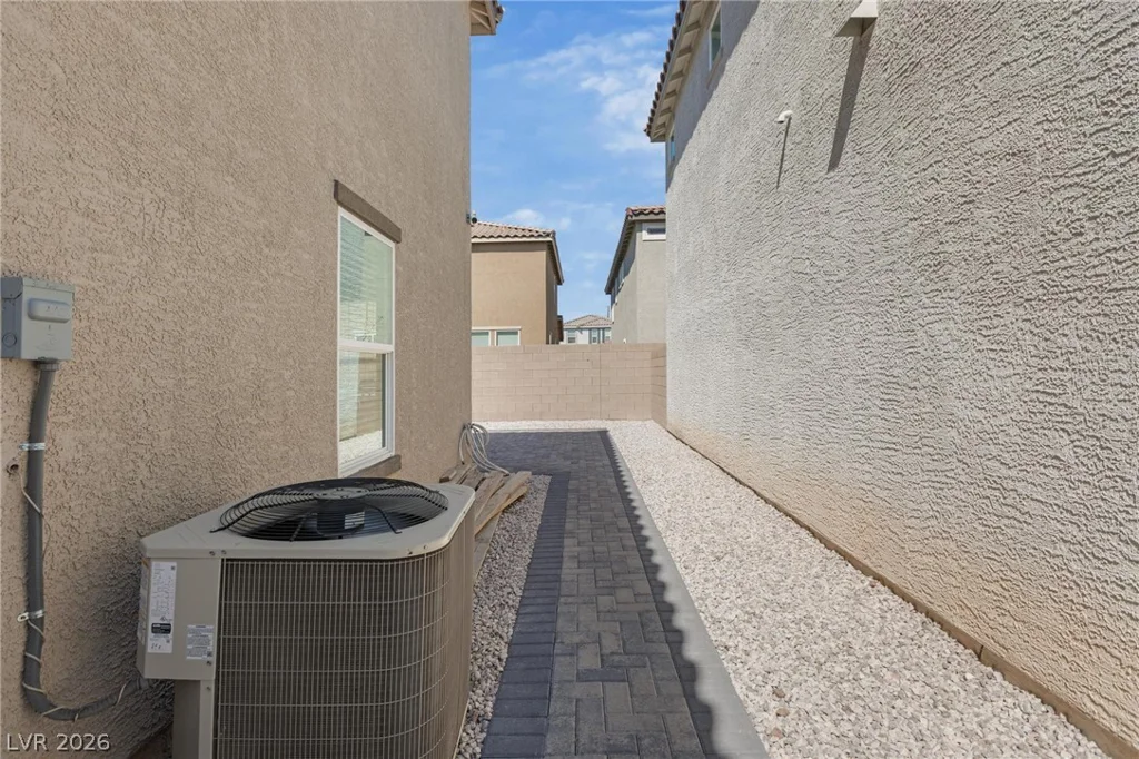 2951 Saltillo, Las Vegas, NV 89121