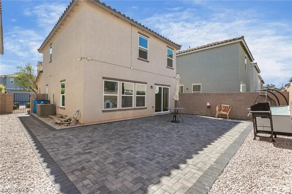 2951 Saltillo, Las Vegas, NV 89121