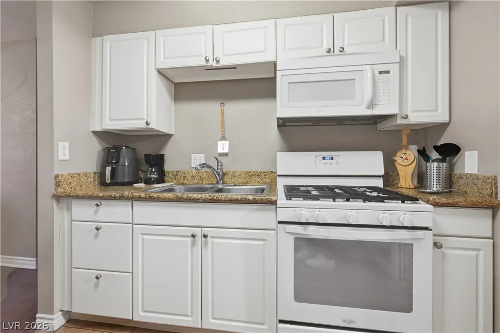 3936 Voxna, Las Vegas, NV 89119
