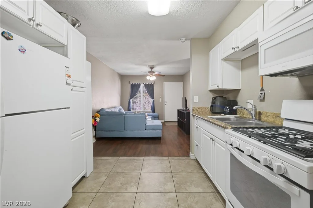 3936 Voxna, Las Vegas, NV 89119