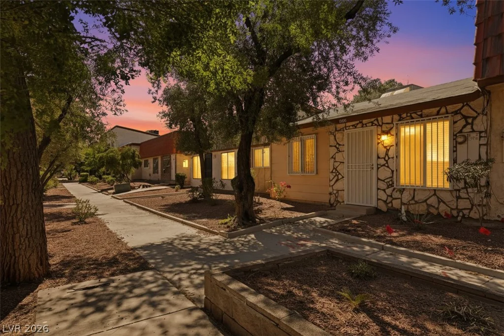 3936 Voxna, Las Vegas, NV 89119