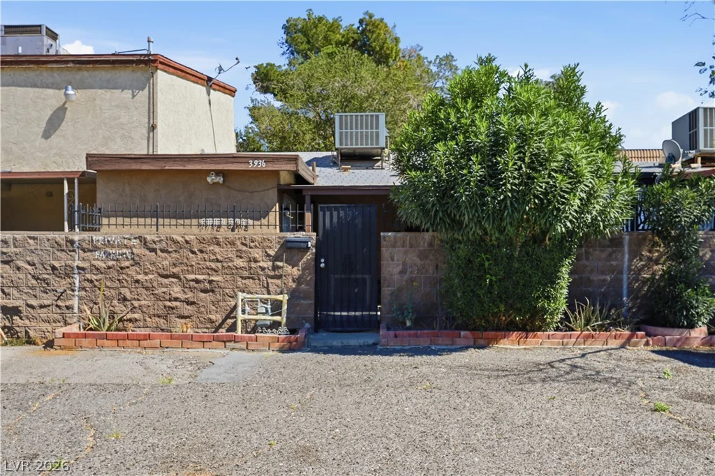 3936 Voxna, Las Vegas, NV 89119