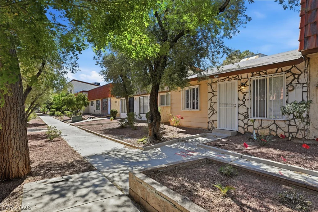 3936 Voxna, Las Vegas, NV 89119