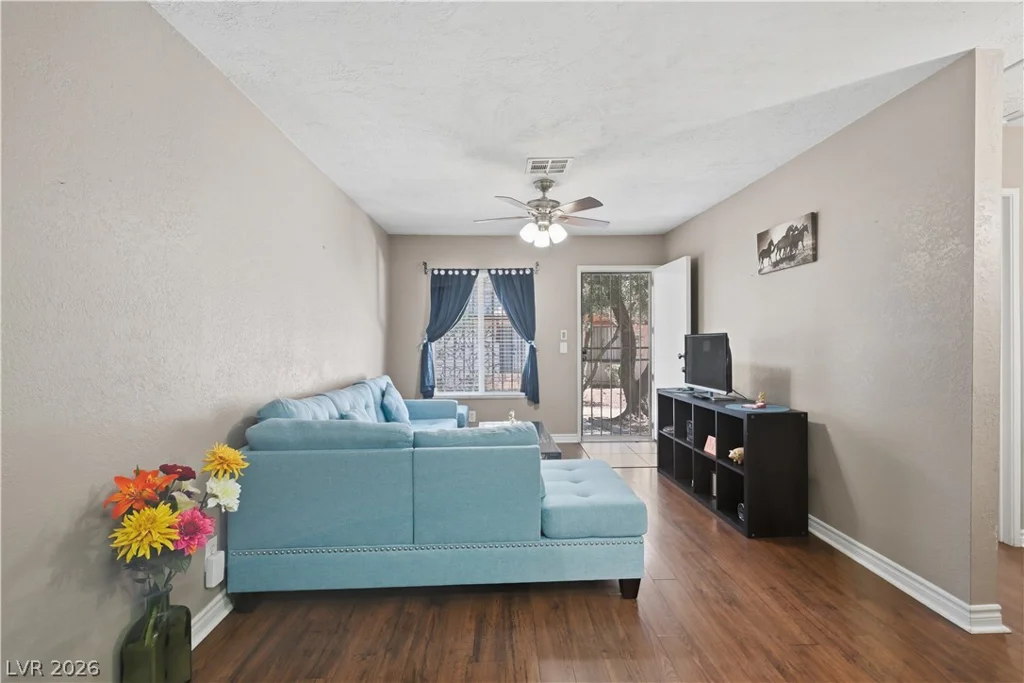 3936 Voxna, Las Vegas, NV 89119