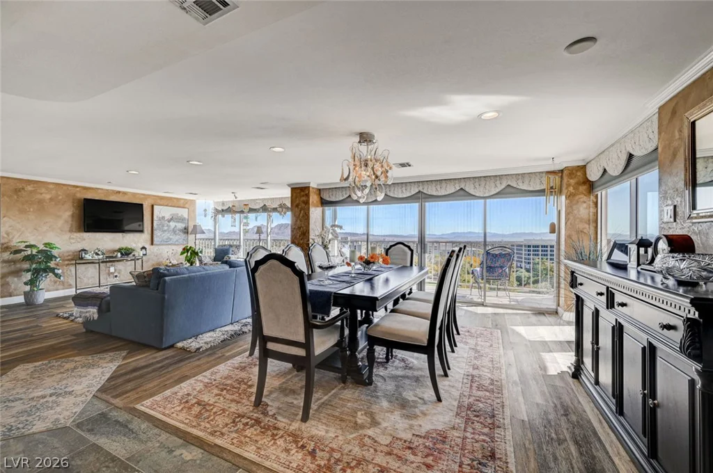 3111 Bel Air, Las Vegas, NV 89109