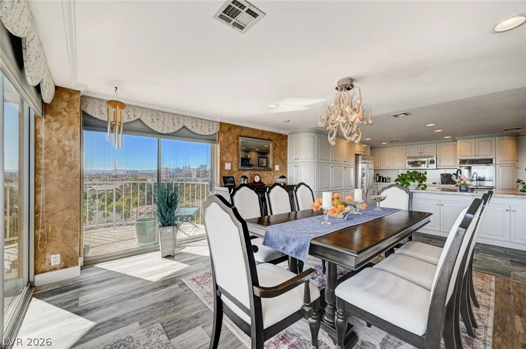 3111 Bel Air, Las Vegas, NV 89109