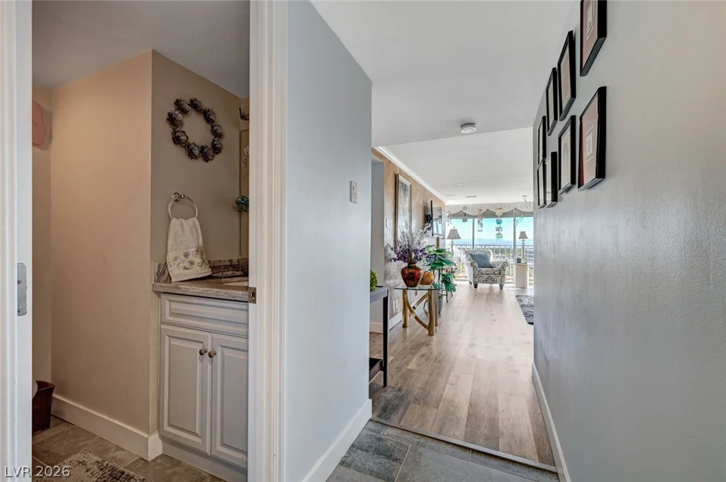 3111 Bel Air, Las Vegas, NV 89109