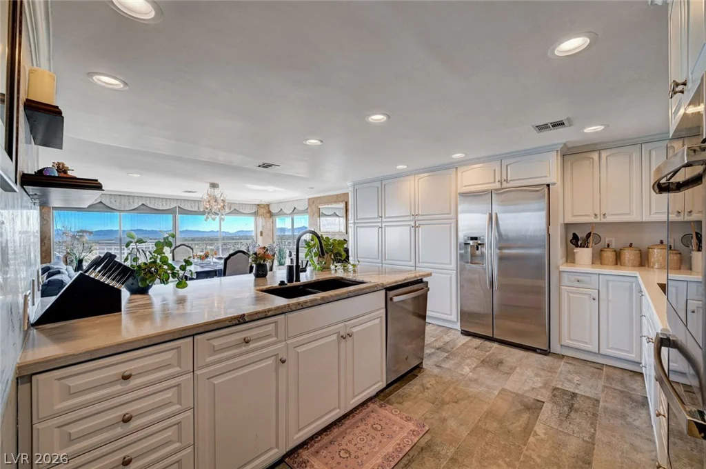 3111 Bel Air, Las Vegas, NV 89109