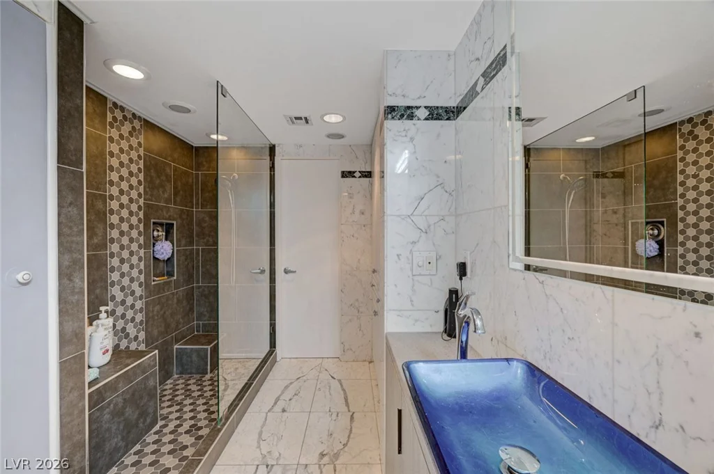 3111 Bel Air, Las Vegas, NV 89109
