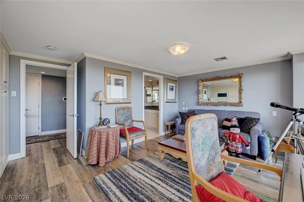3111 Bel Air, Las Vegas, NV 89109