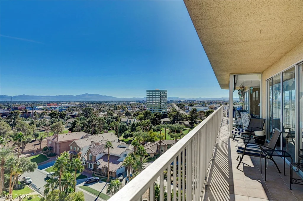 3111 Bel Air, Las Vegas, NV 89109