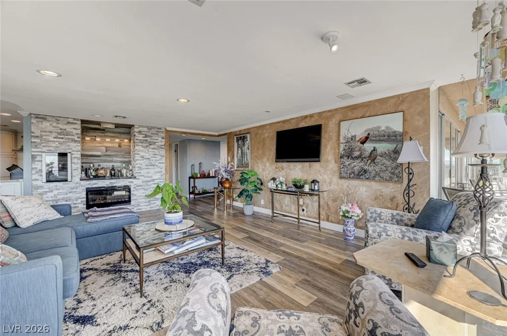 3111 Bel Air, Las Vegas, NV 89109
