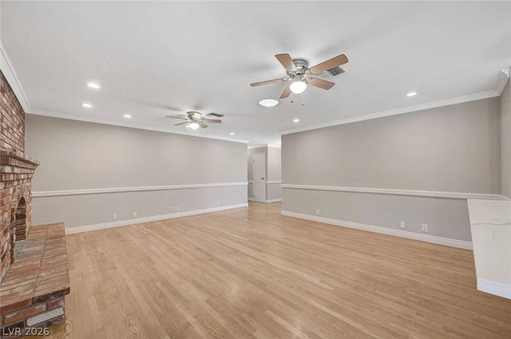 7145 Rogers, Las Vegas, NV 89118