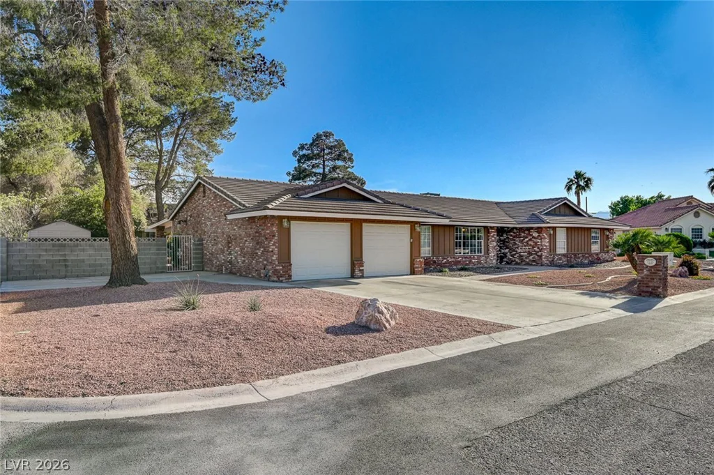 7145 Rogers, Las Vegas, NV 89118
