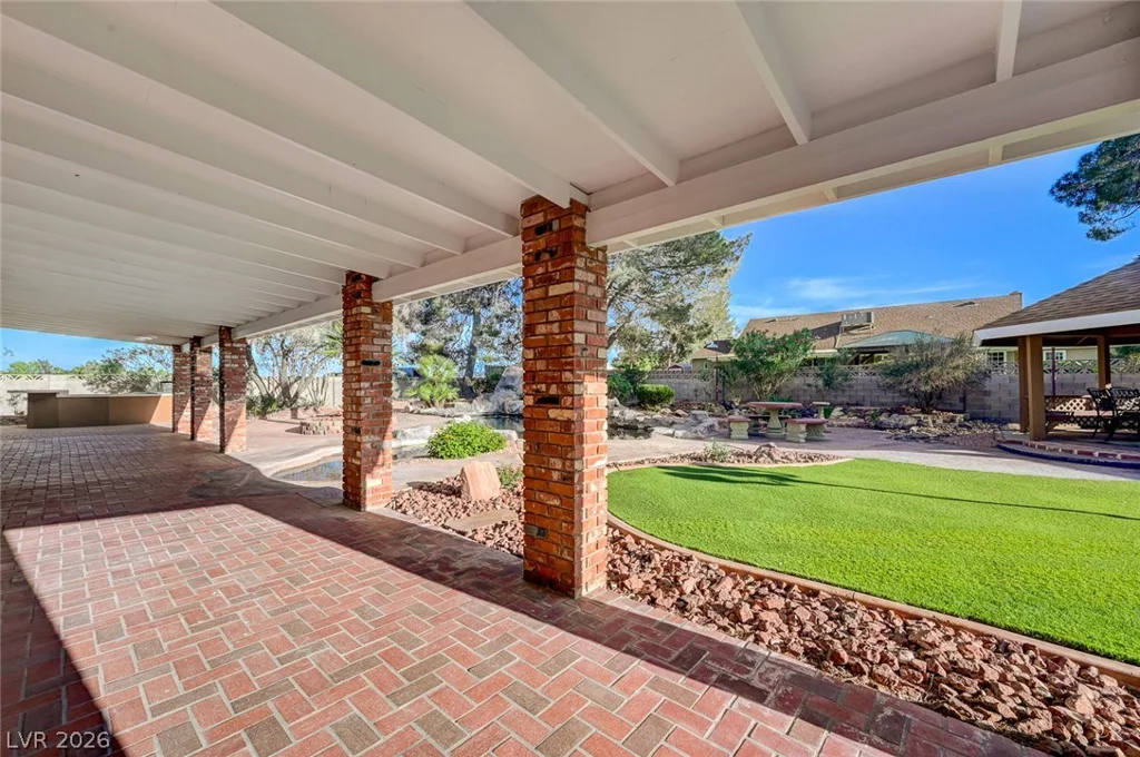 7145 Rogers, Las Vegas, NV 89118