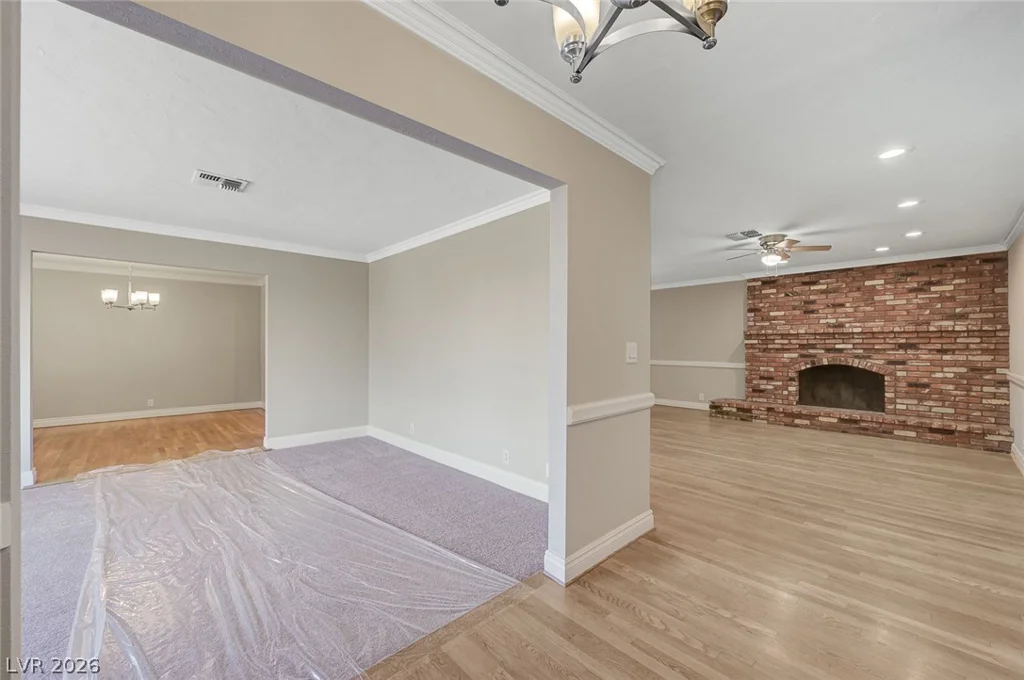 7145 Rogers, Las Vegas, NV 89118
