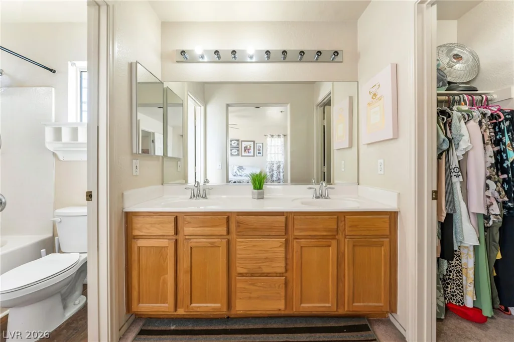 4803 Leadership, North Las Vegas, NV 89031
