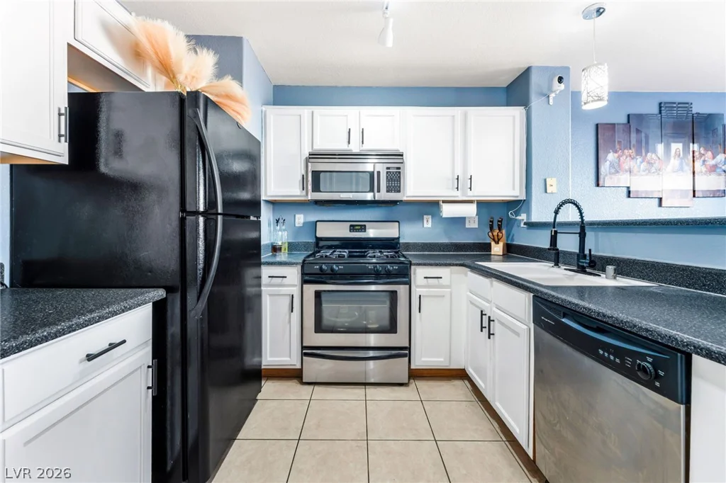 4803 Leadership, North Las Vegas, NV 89031