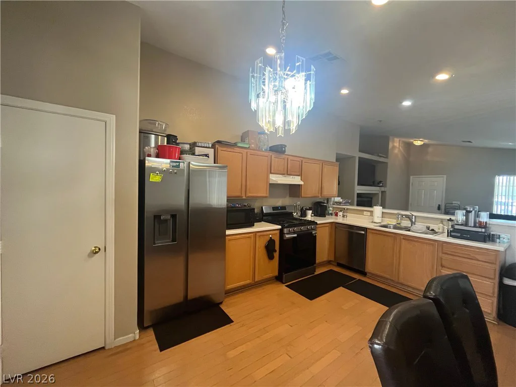 2828 Woodland Park, North Las Vegas, NV 89086
