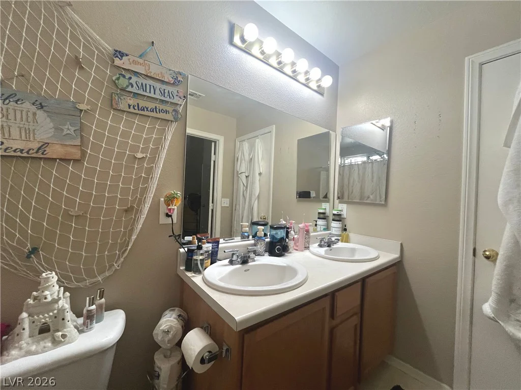 2828 Woodland Park, North Las Vegas, NV 89086