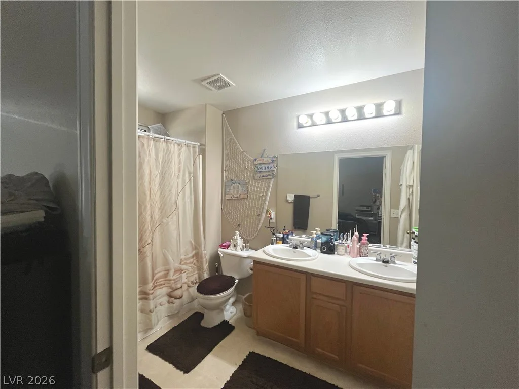 2828 Woodland Park, North Las Vegas, NV 89086