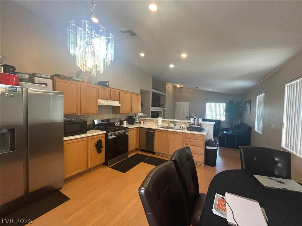 2828 Woodland Park, North Las Vegas, NV 89086