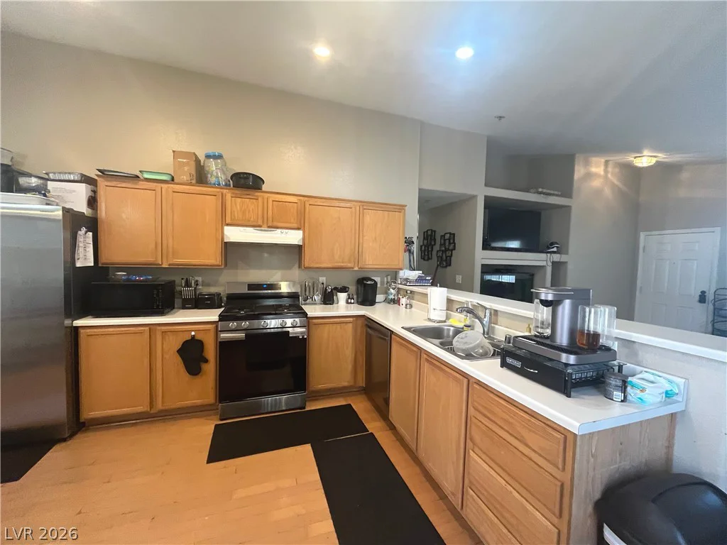 2828 Woodland Park, North Las Vegas, NV 89086