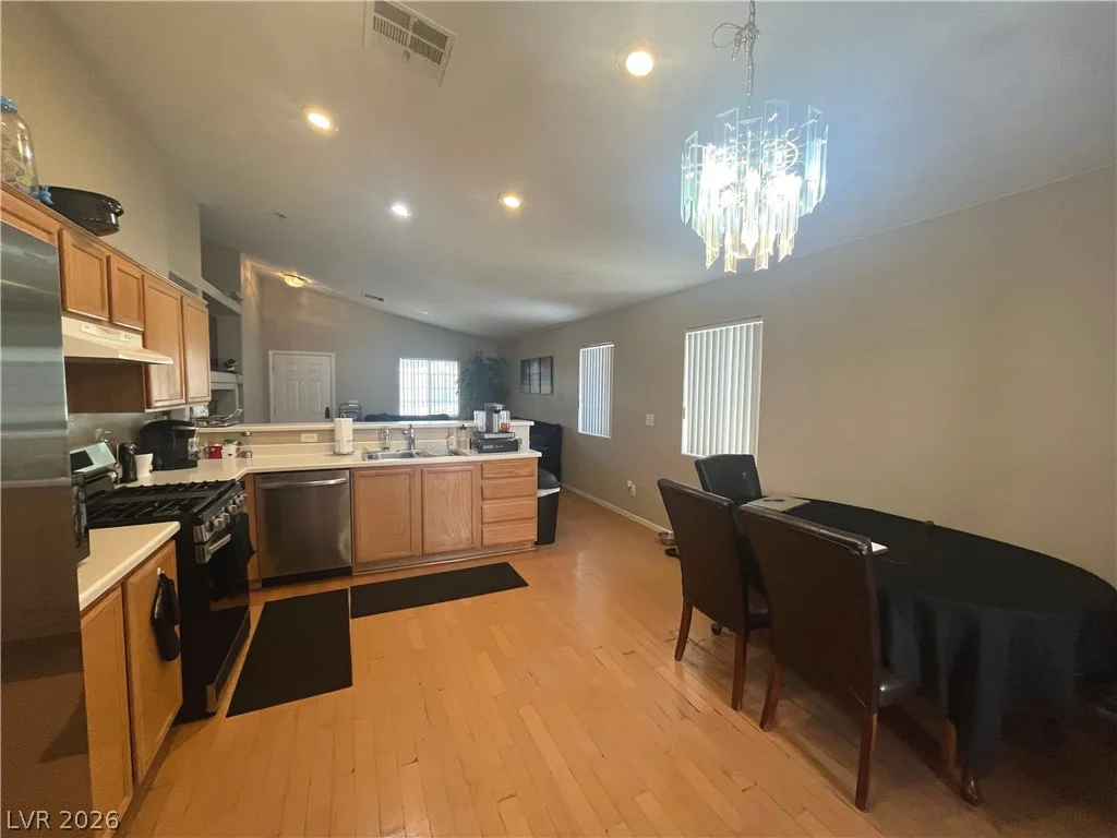 2828 Woodland Park, North Las Vegas, NV 89086