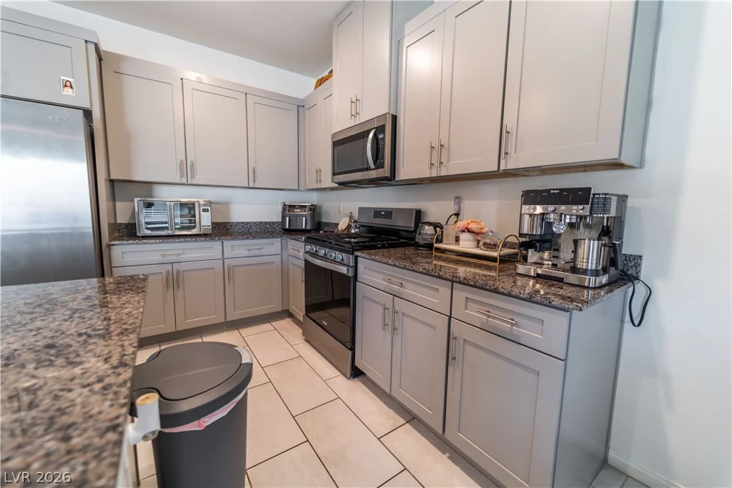 7711 Duran Harbor, North Las Vegas, NV 89084