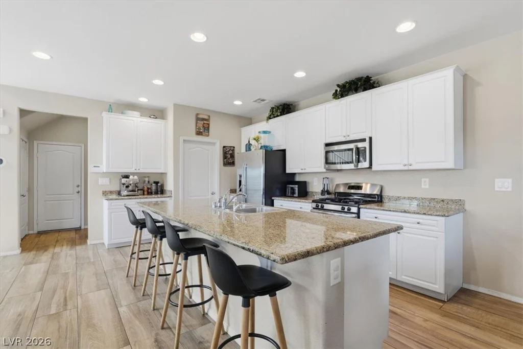 7656 Albright Peak, Las Vegas, NV 89166