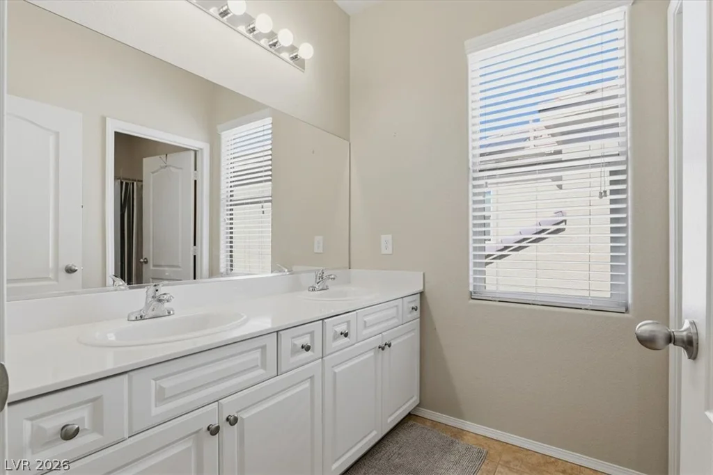 7656 Albright Peak, Las Vegas, NV 89166