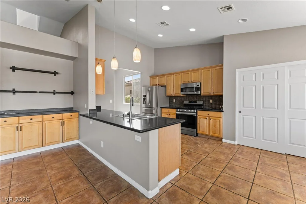 5657 New Seabury, Las Vegas, NV 89122