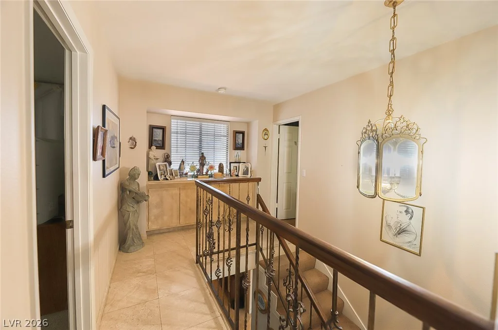 2919 Saint Helena, Las Vegas, NV 89121