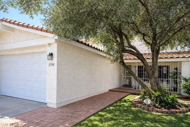 2919 Saint Helena, Las Vegas, NV 89121