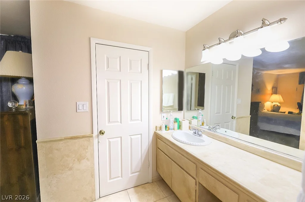 2919 Saint Helena, Las Vegas, NV 89121