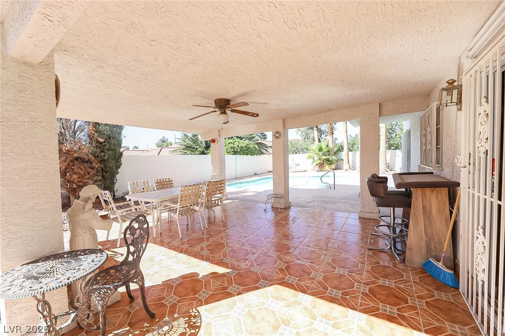 2919 Saint Helena, Las Vegas, NV 89121