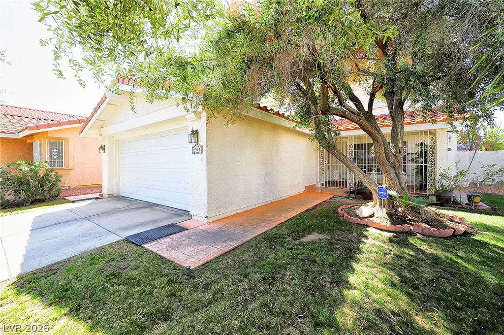 2919 Saint Helena, Las Vegas, NV 89121